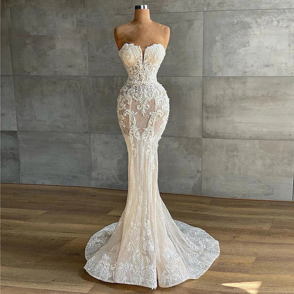 Mermaid Lace Wedding Dress Luxury Crystals Beaded Bridal Dress Sweetheart Strapless Sleeveless Appliques Wedding Gowns for Bride