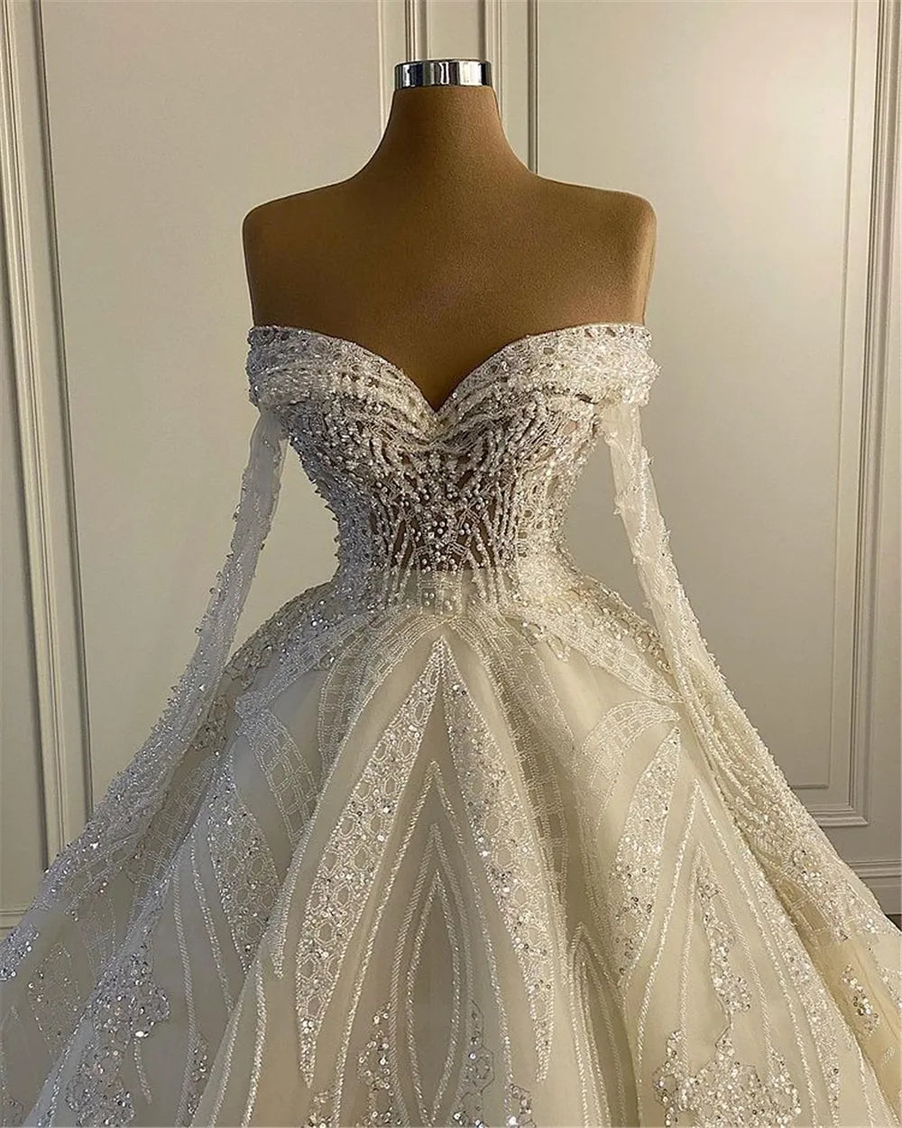 Stylish Off Shoulder Wedding Dresses Pearls Beaded Long Sleeves Bridal Gowns Custom Made Romantic Lace Vestido de novia