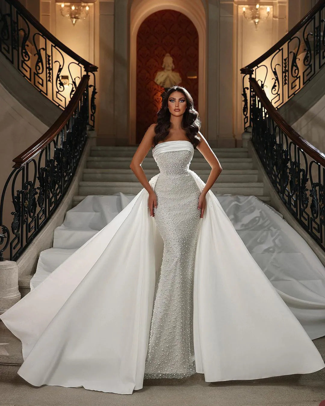 Exquisite Pearls Wedding Dresses Strapless Beading Bridal Gowns Custom Made with Detachable Train Luxurious Vestido de novia