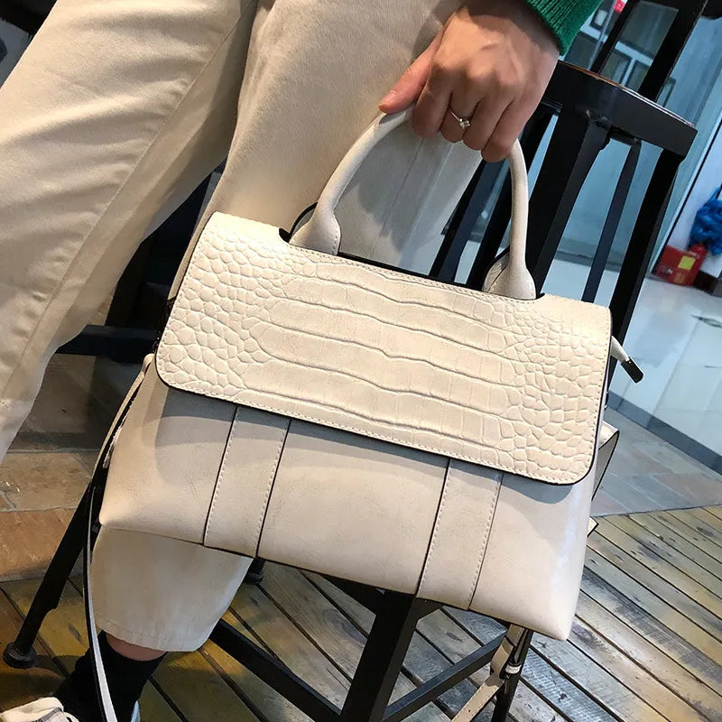 Oil Wax Cowhide Large-capacity Bags Women's 2022 New Fashion Business Casual Handbag Ladies Shoulder Leather Bag Popular Tote