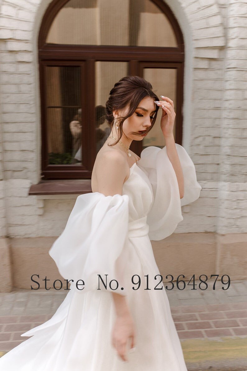 trapless Ruched Bodice Neck Organza Wedding Dress with Detachable Long Sleeves Empire Bridal Gowns Vestido De Noiva
